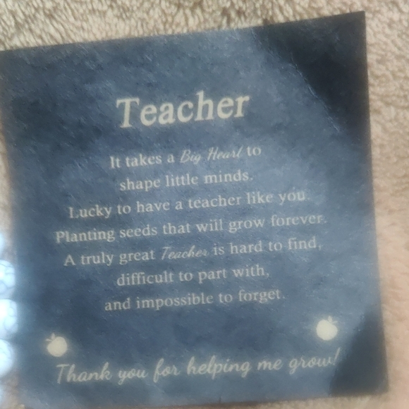 💕 5 for 25 💕Elegant White Beaded Bracelet - Picture 2 of 5